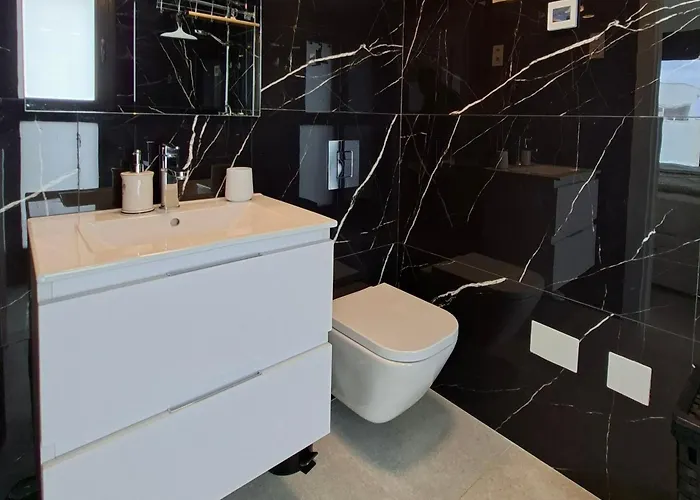 Seaview-pool-luxury-la Mata-pmt29